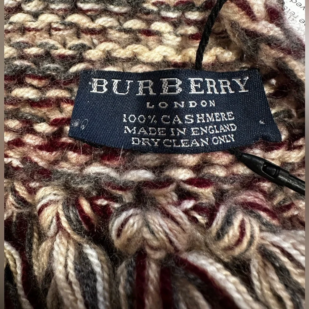 BURBERRY CASHMERE FRINGED KNIT 67” WINTER OUTDOORS OLD MONEY BOHO SCARF